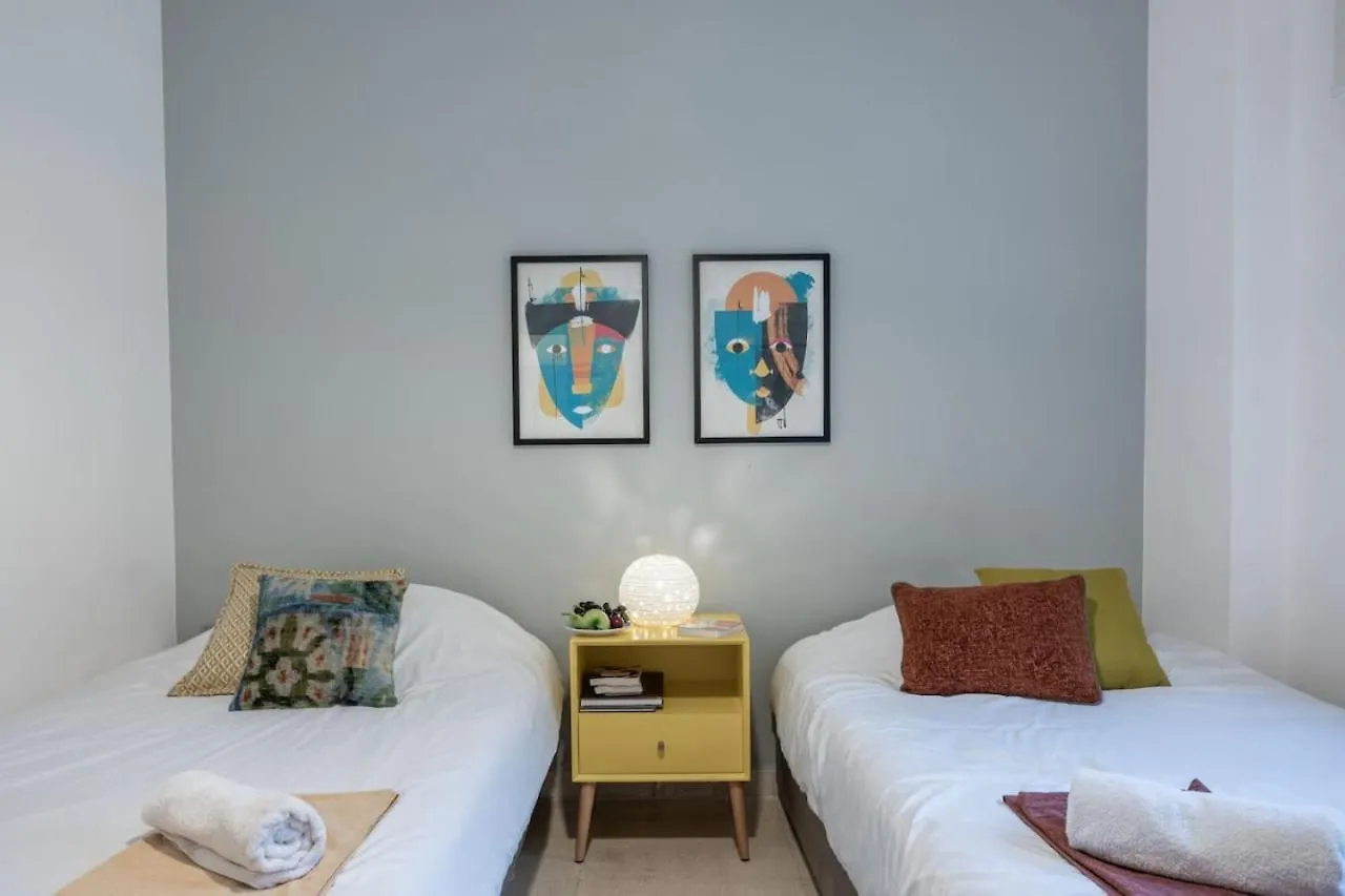 Gemayze Haven 2 Bedroom Apartment Bejrút