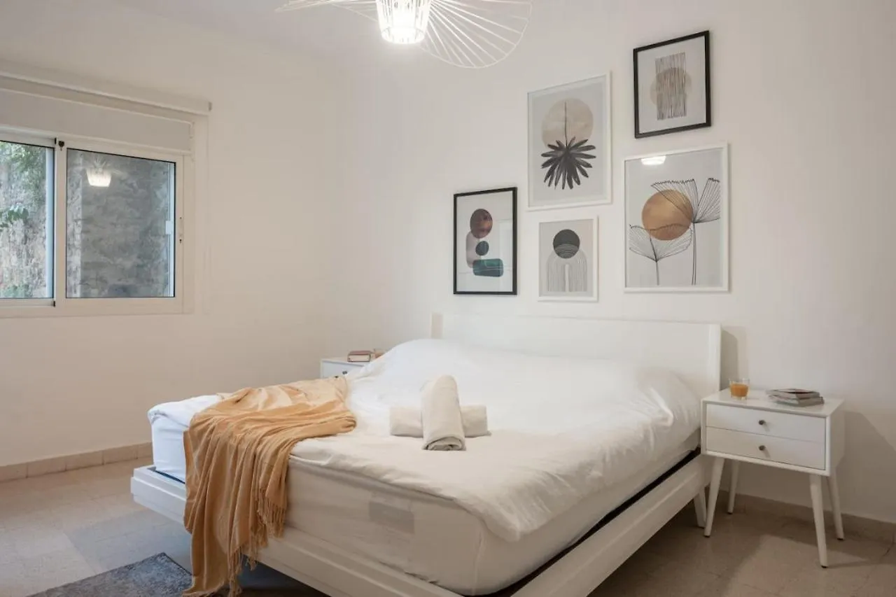 Gemayze Haven 2 Bedroom Apartment Bejrút